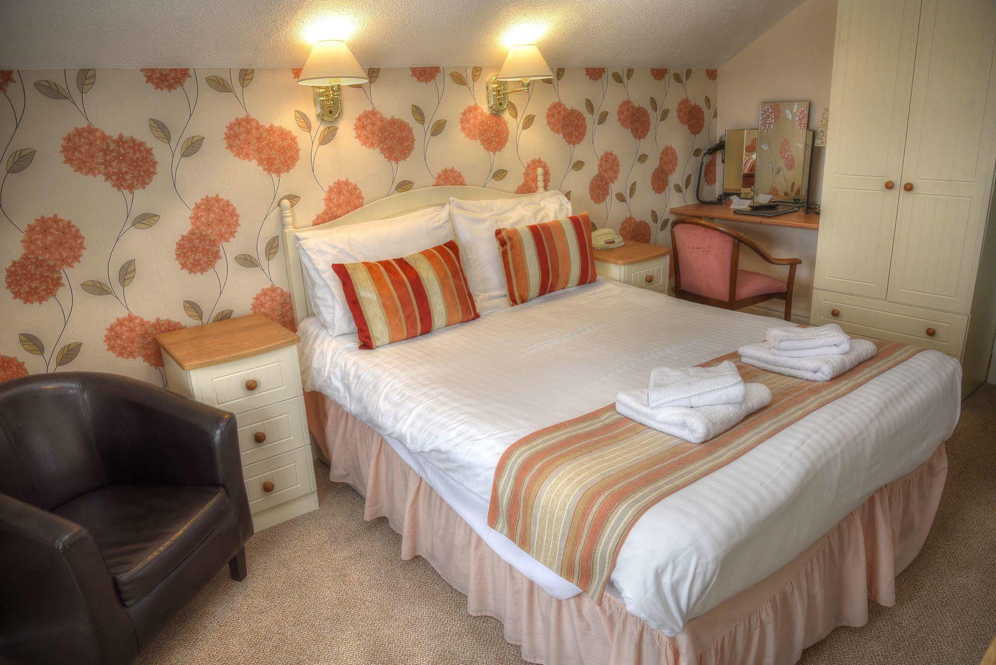 Lion Hotel & Studio Apartments Criccieth Exterior foto